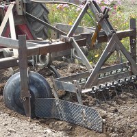 Formation au travail du métal - l’autoconstruction d’un cultibutte ou d’une butteuse