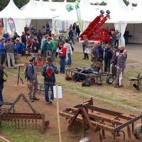 Semence • Semoir passe-partout automoteur sur chenilles