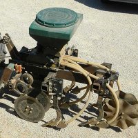 Formation au travail du métal - l’autoconstruction de semoirs et étoiles de boudibinage