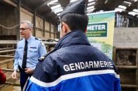 CA VIENT DE TOMBER : une tribune contre la création d’une cellule militaire pour surveiller et réprimer les opposant-es à l’agro-industrie